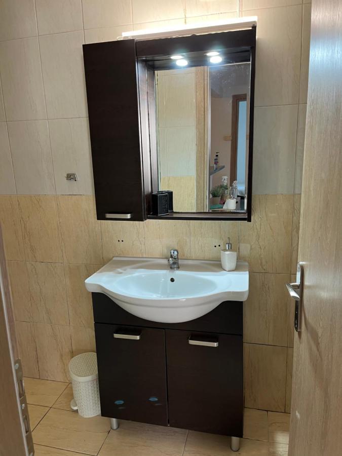 Nantia Apartment 米里纳 外观 照片